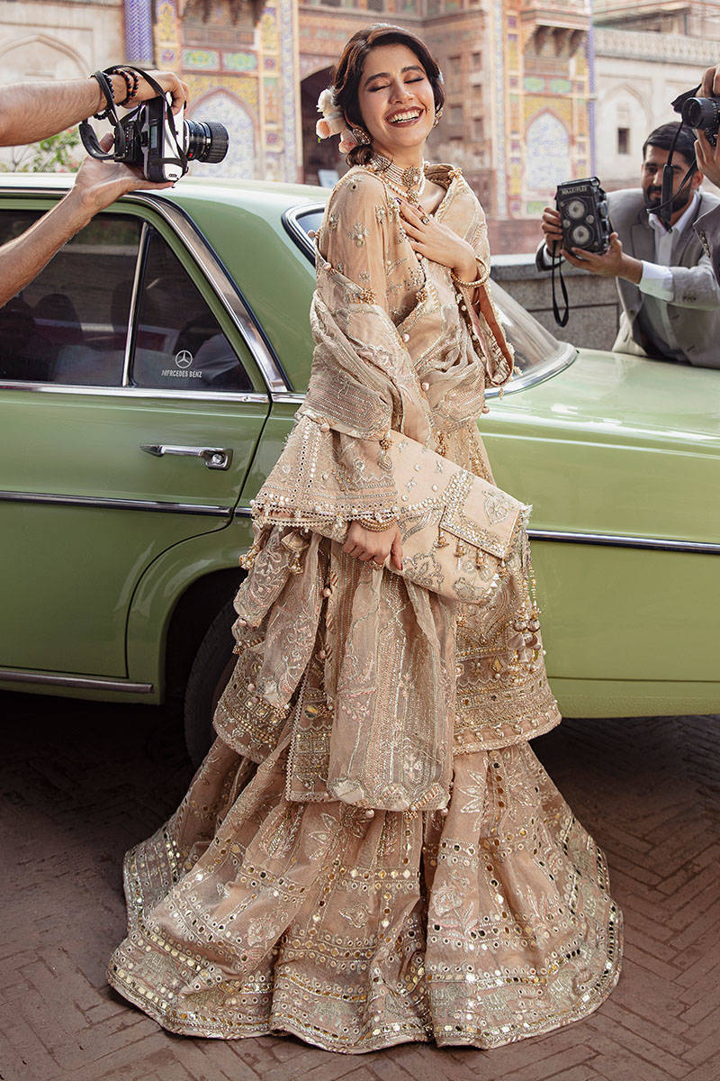 Latest Pakistani Wedding Dresses for Girls 2022