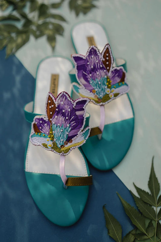 Picture of Chapter 13 - Ocean Orchid - Available at Raja Sahib