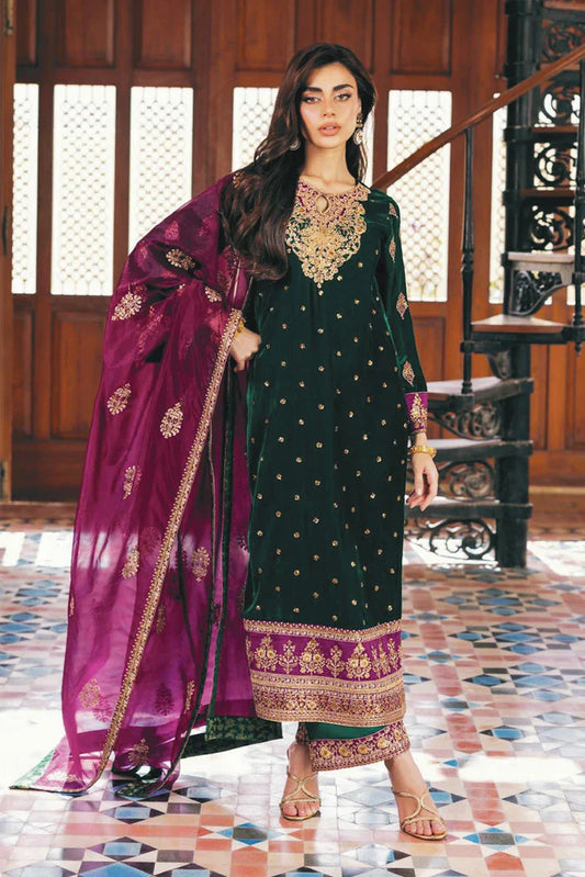 Picture of Zainab Chottani - Luxury Velvet Collection - 02 Esha - Unstitched - Available at Raja Sahib