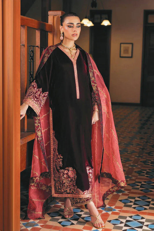 Picture of Zainab Chottani - Luxury Velvet Collection - 06 Aima - Unstitched - Available at Raja Sahib