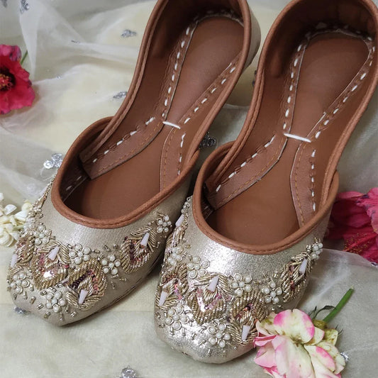 Picture of <!--do-->Gold Moonlight Khussa - Available at Raja Sahib