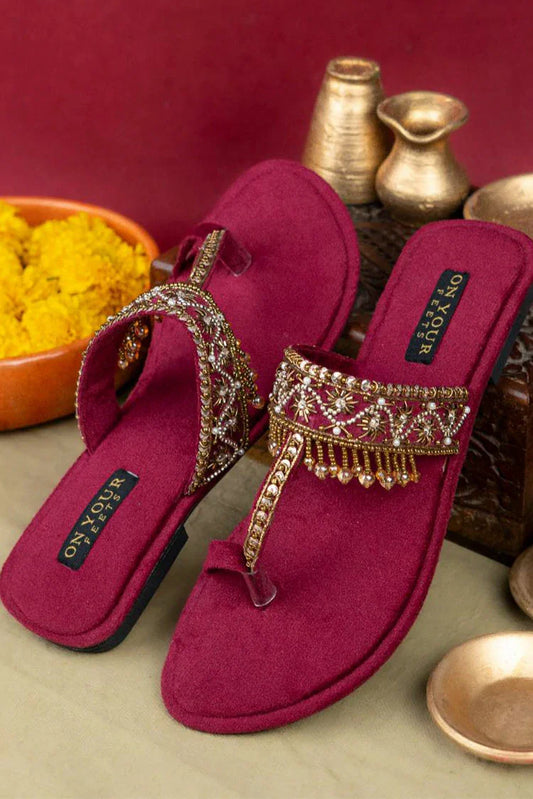 Picture of On Your Feets - Kolhapuri - Gulnaar - Available at Raja Sahib