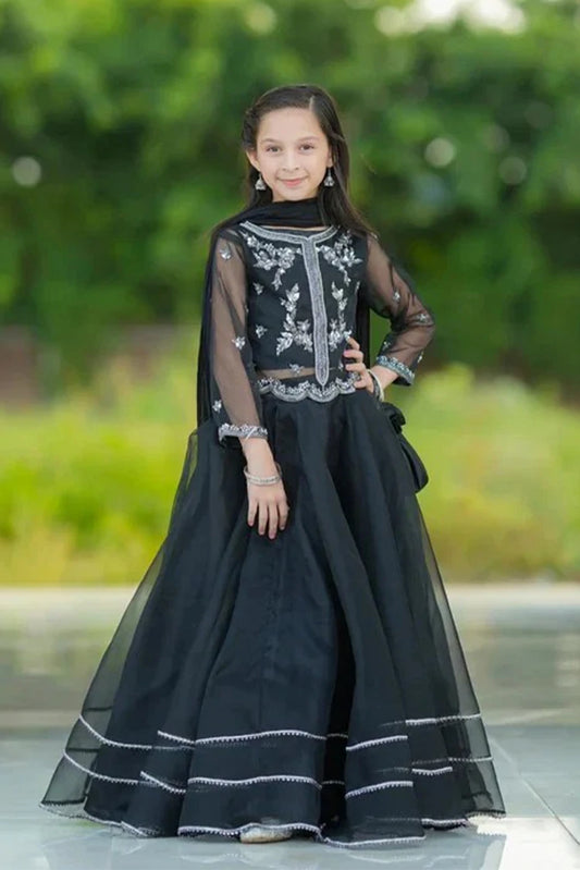 Picture of Fairy Queen - 3 Piece - Komal - Available at Raja Sahib