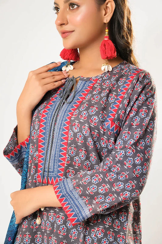 Picture of Women winter clothes | Grey & Multicolor | Casual 3 Piece Suit | Cotton Khaddar Printed | LAD-03196 - Available at Raja Sahib