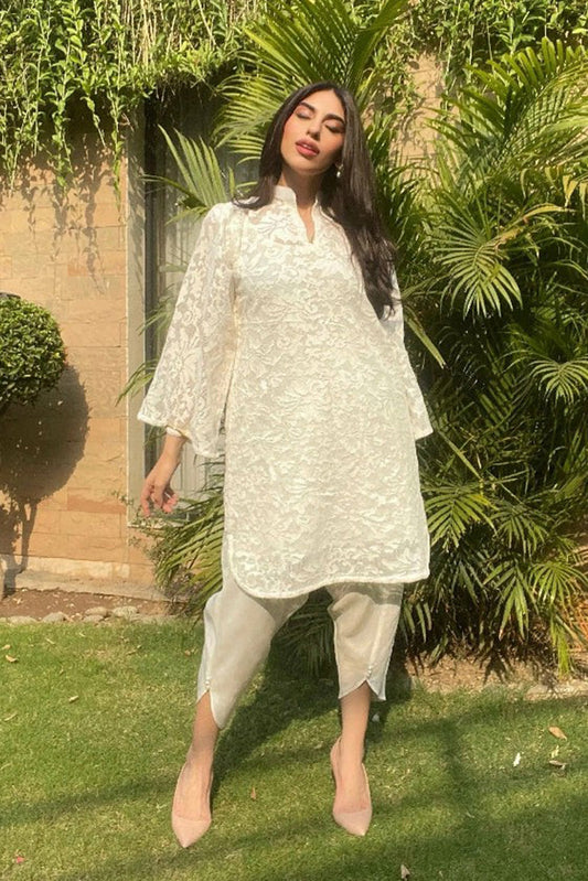 Picture of Manahils - Crochet Net With Tulip - Available at Raja Sahib