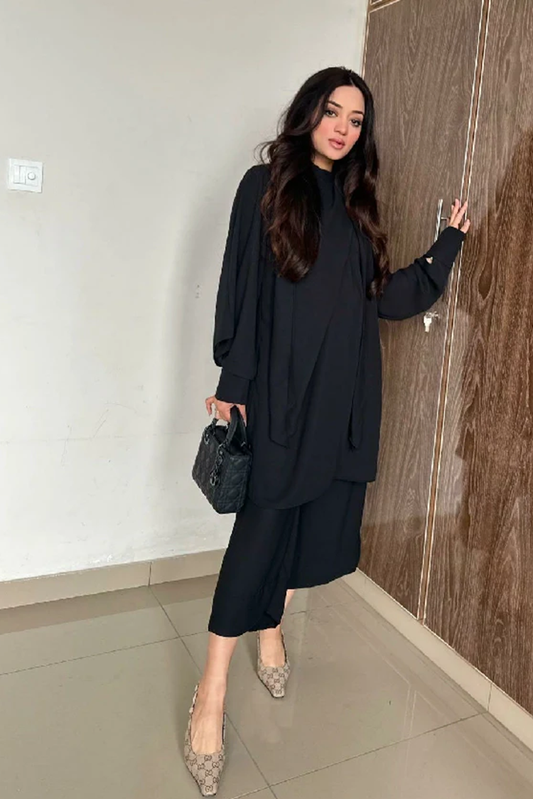 Picture of Manahils - Knot Set Black - Available at Raja Sahib