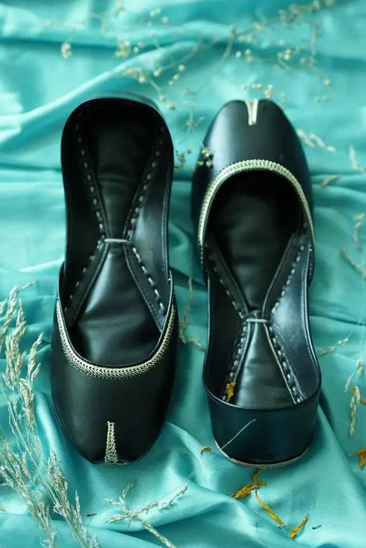 Picture of Saheliyan - Kikli Collection - Nirush - Available at Raja Sahib