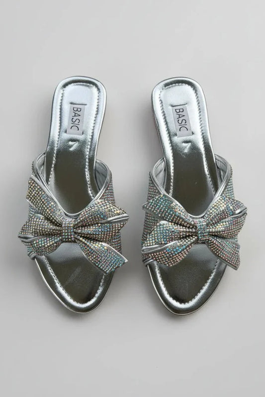 Picture of Chapter 13 - Heel Slides - Stardust - Available at Raja Sahib