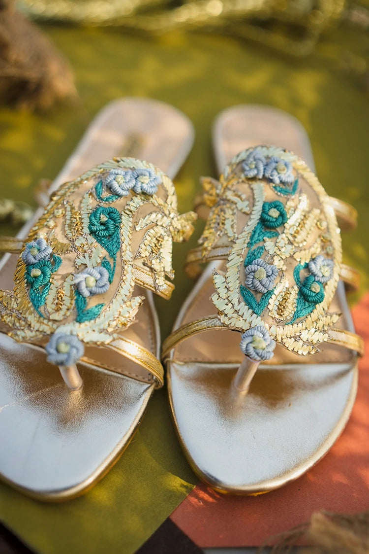 Picture of Chapter 13 - Chappals - Mehfil Patta - Golden - Available at Raja Sahib