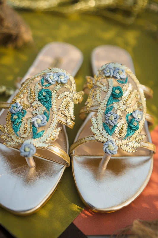 Picture of Chapter 13 - Chappals - Mehfil Patta - Golden - Available at Raja Sahib