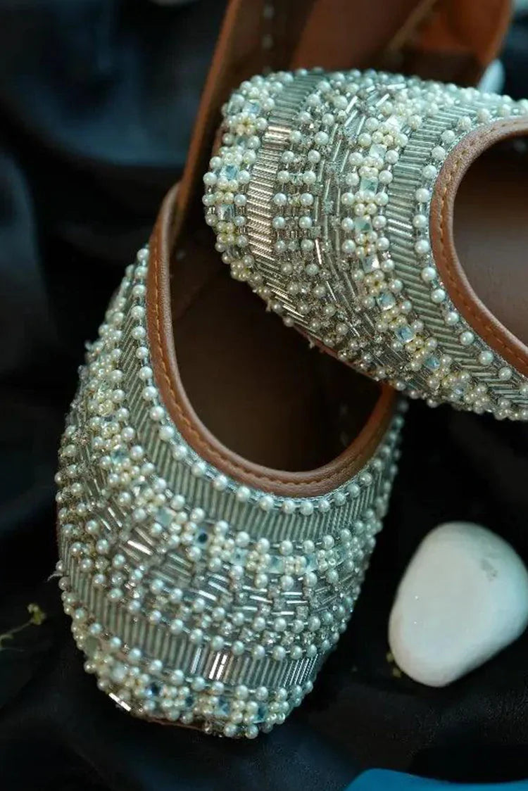 Picture of Saheliyan - Kikli Collection - Allure Silver - Available at Raja Sahib