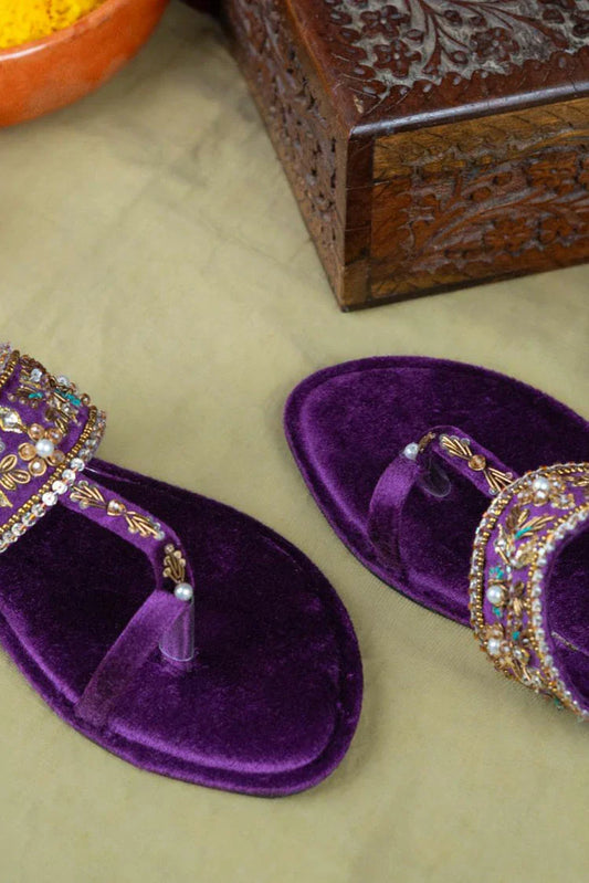Picture of On Your Feets - Kolhapuri - Amethyst Noor - Available at Raja Sahib