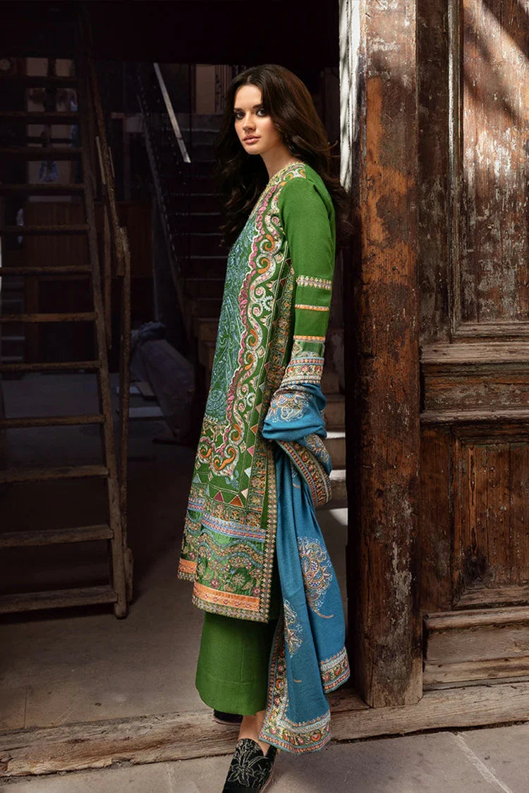 Picture of Esmel - Lueur D Orient Winter Collection - 9U-Nivalis - Unstitched - Available at Raja Sahib