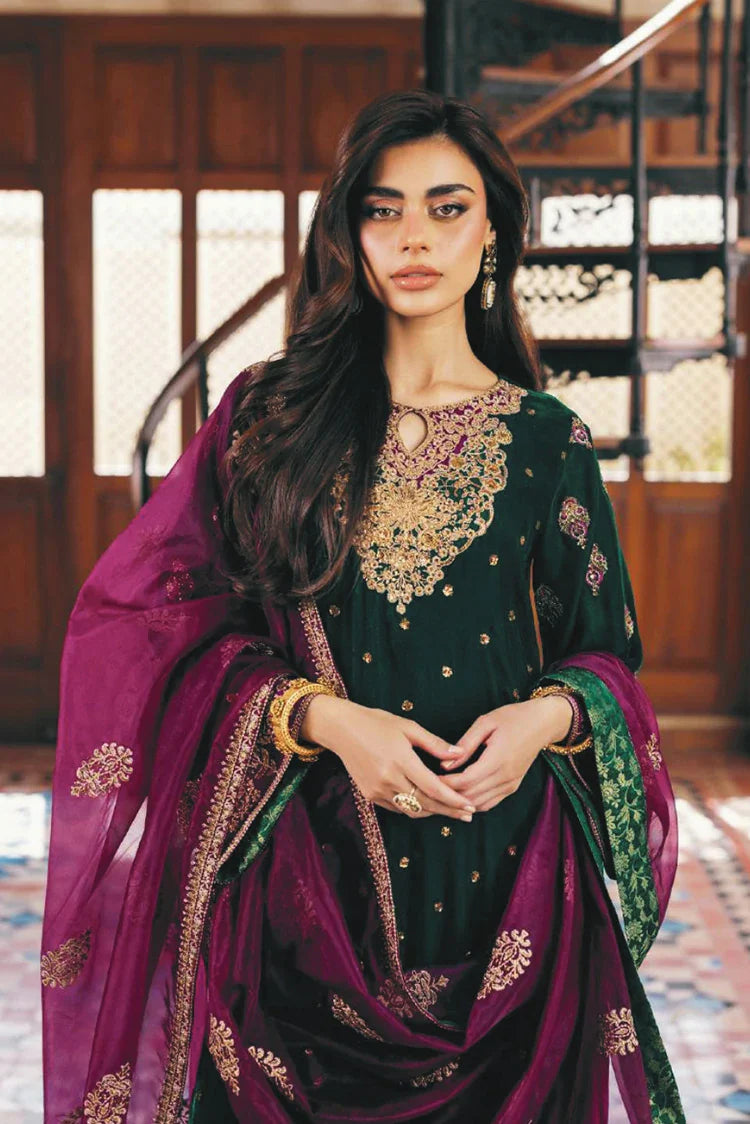 Picture of Zainab Chottani - Luxury Velvet Collection - 02 Esha - Unstitched - Available at Raja Sahib
