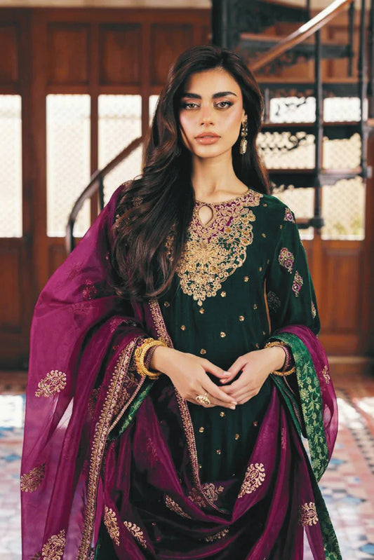 Picture of Zainab Chottani - Luxury Velvet Collection - 02 Esha - Unstitched - Available at Raja Sahib