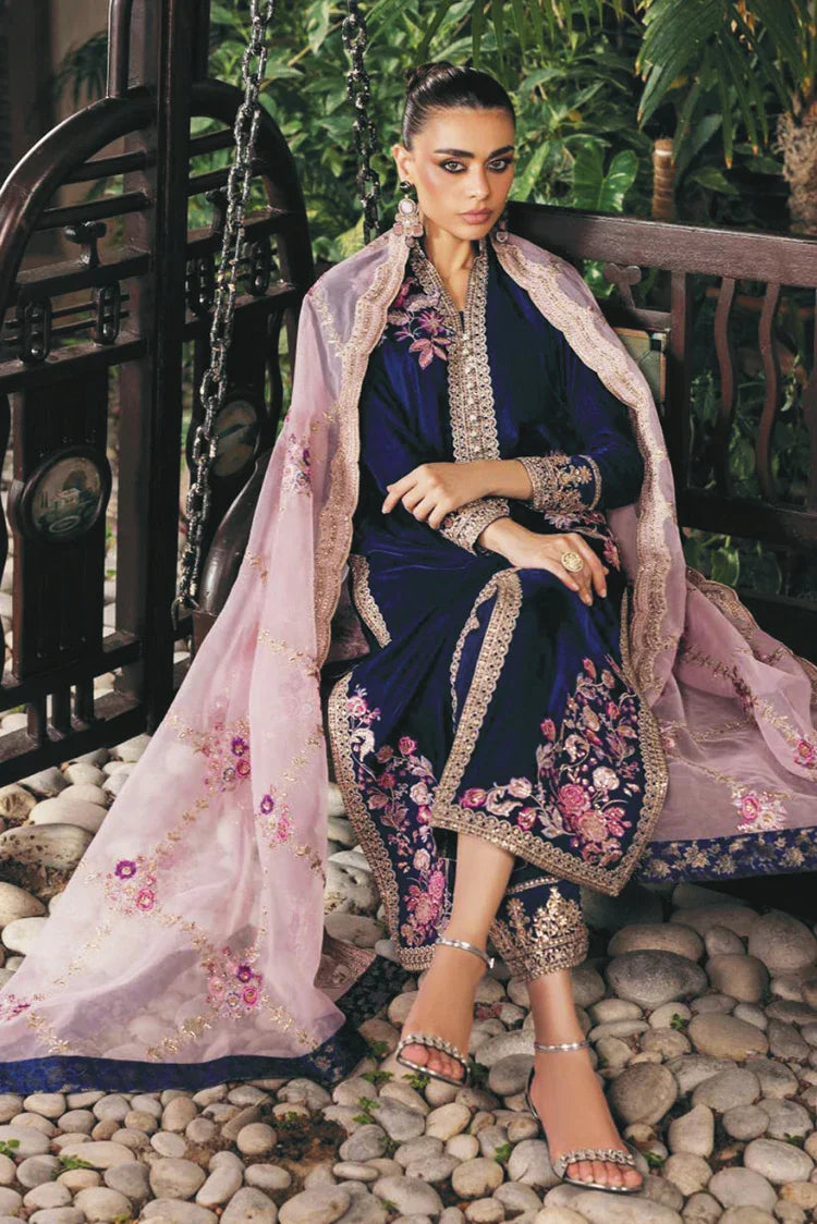 Picture of Zainab Chottani - Luxury Velvet Collection - 04 Meher - Unstitched - Available at Raja Sahib