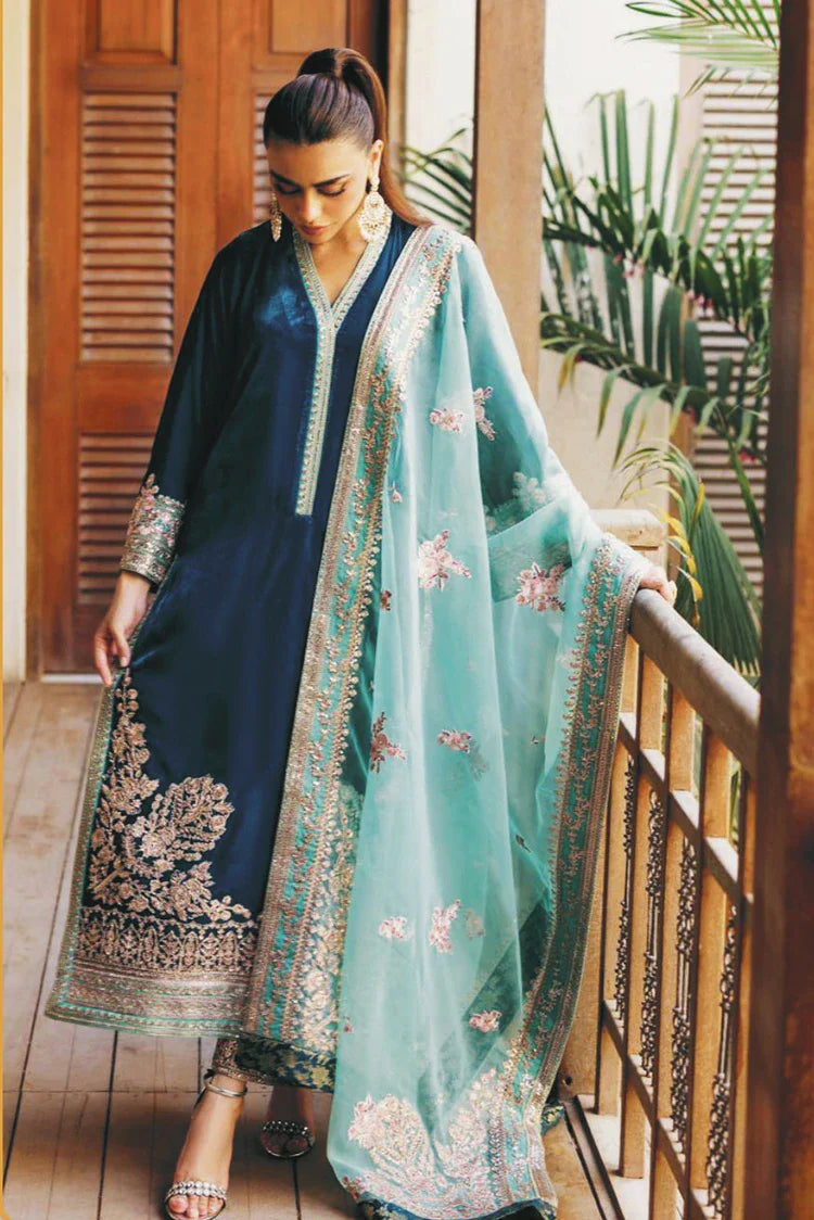 Picture of Zainab Chottani - Luxury Velvet Collection - 05 Elsa - Unstitched - Available at Raja Sahib