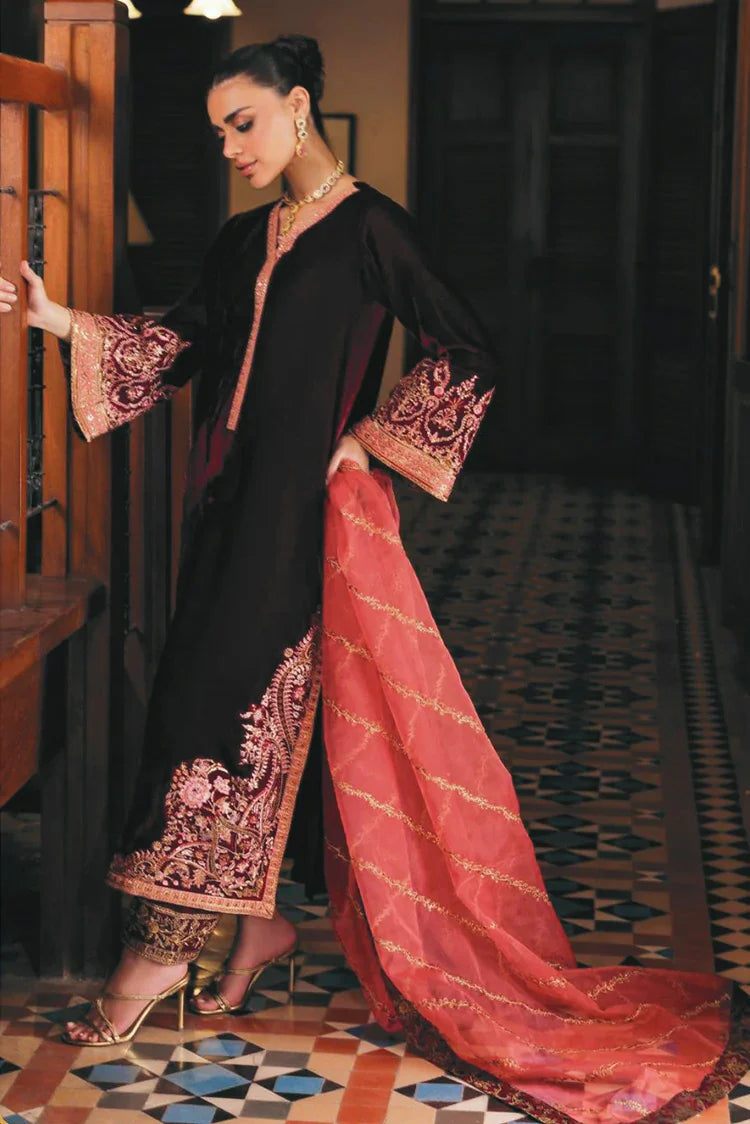 Picture of Zainab Chottani - Luxury Velvet Collection - 06 Aima - Unstitched - Available at Raja Sahib