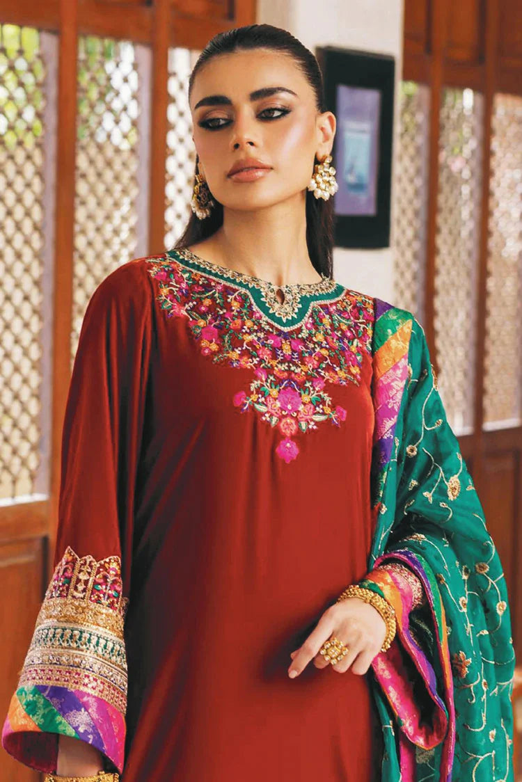 Picture of Zainab Chottani - Luxury Velvet Collection - 07 Sifa - Unstitched - Available at Raja Sahib