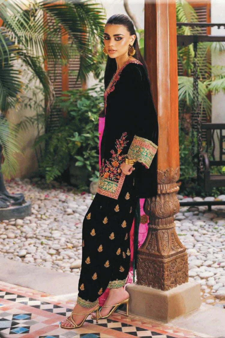 Picture of Zainab Chottani - Luxury Velvet Collection - 08 Zeba - Unstitched - Available at Raja Sahib