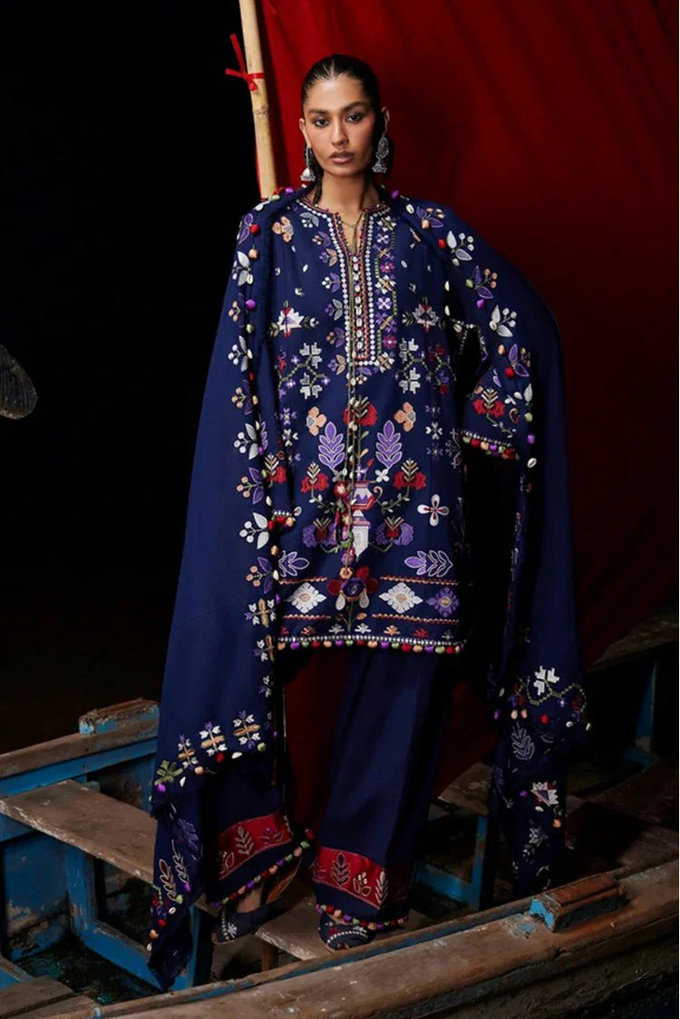 Picture of Zaha - Winter Collection - ZAREEN (ZW25-04) - Unstitched - Available at Raja Sahib