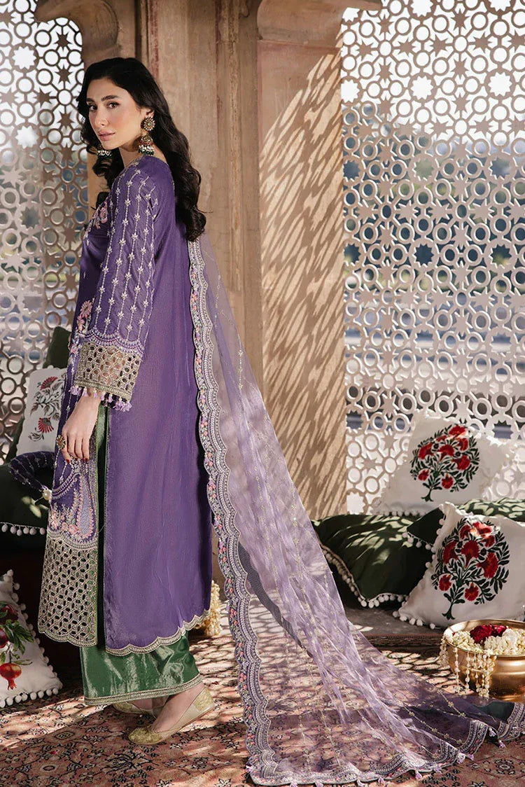 Picture of Zarizaa - Mukhtar e Khaas Festive Velvet Collection - 01 Unab - Unstitched - Available at Raja Sahib