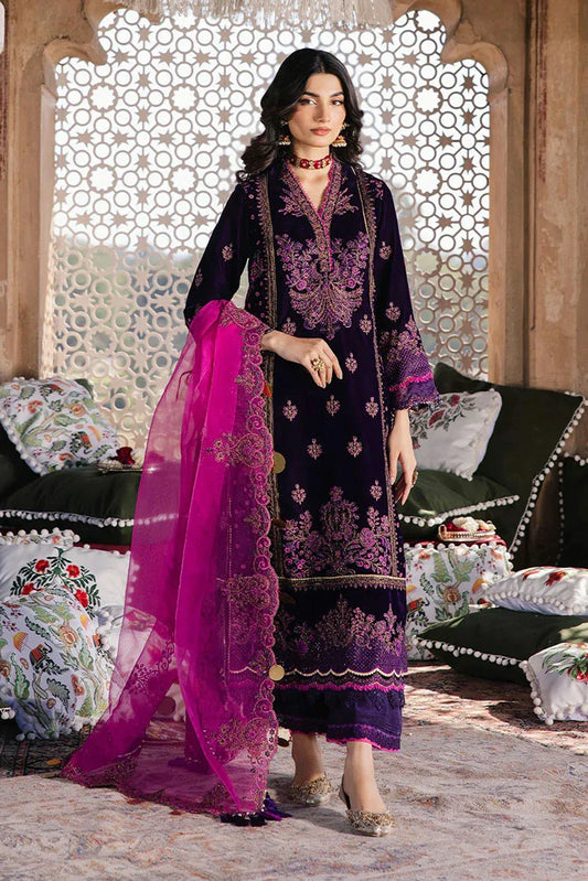 Picture of Zarizaa - Mukhtar e Khaas Festive Velvet Collection - 02 Chamaan - Unstitched - Available at Raja Sahib