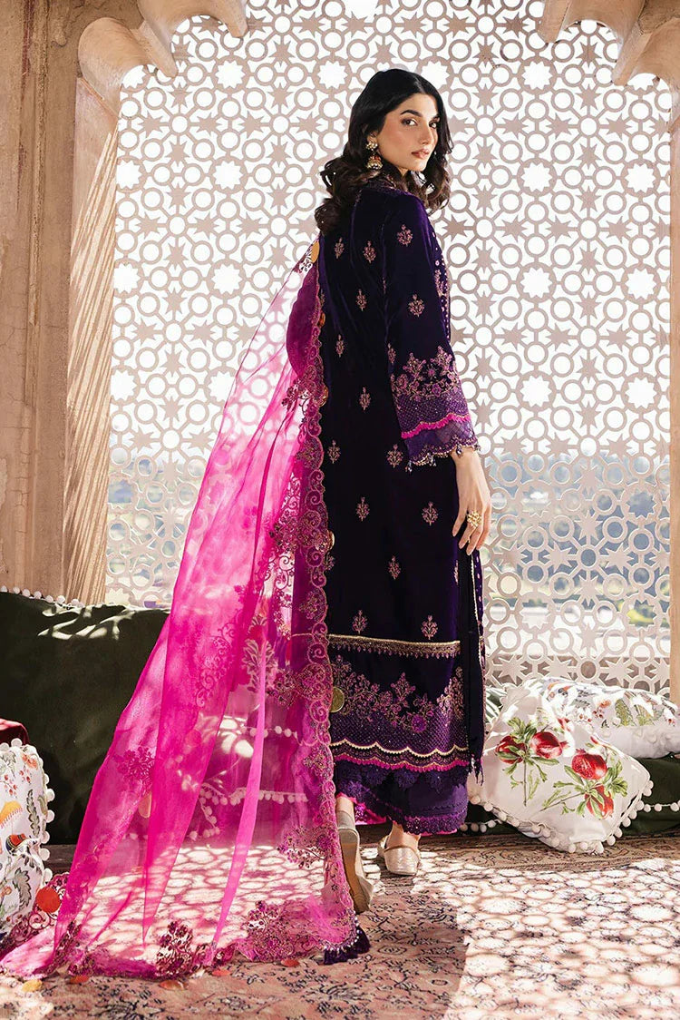 Picture of Zarizaa - Mukhtar e Khaas Festive Velvet Collection - 02 Chamaan - Unstitched - Available at Raja Sahib