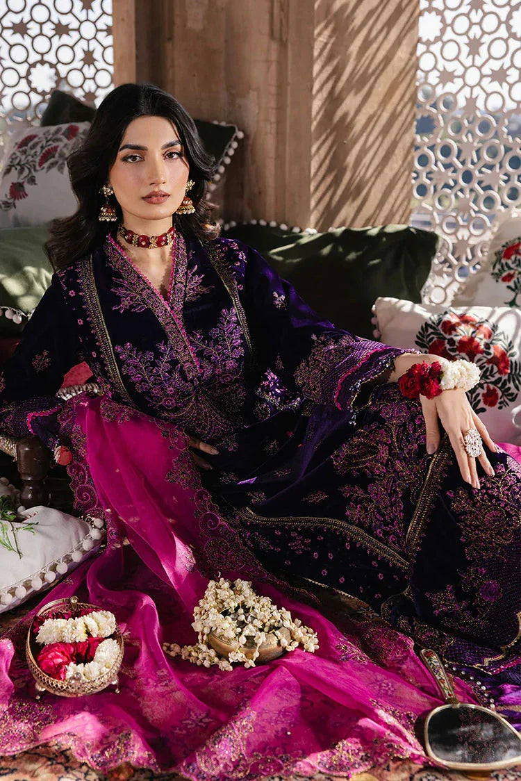 Picture of Zarizaa - Mukhtar e Khaas Festive Velvet Collection - 02 Chamaan - Unstitched - Available at Raja Sahib