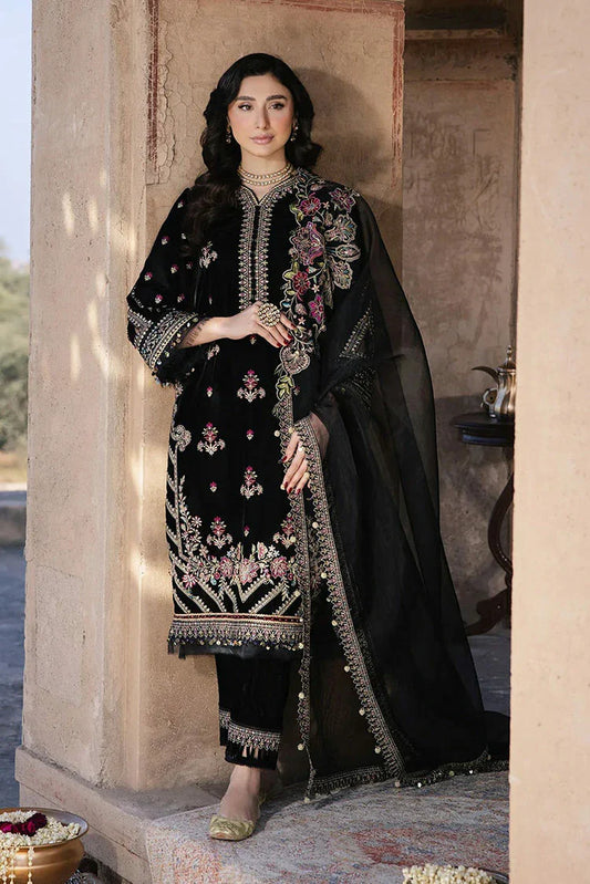 Picture of Zarizaa - Mukhtar e Khaas Festive Velvet Collection - 05 Zeena - Unstitched - Available at Raja Sahib