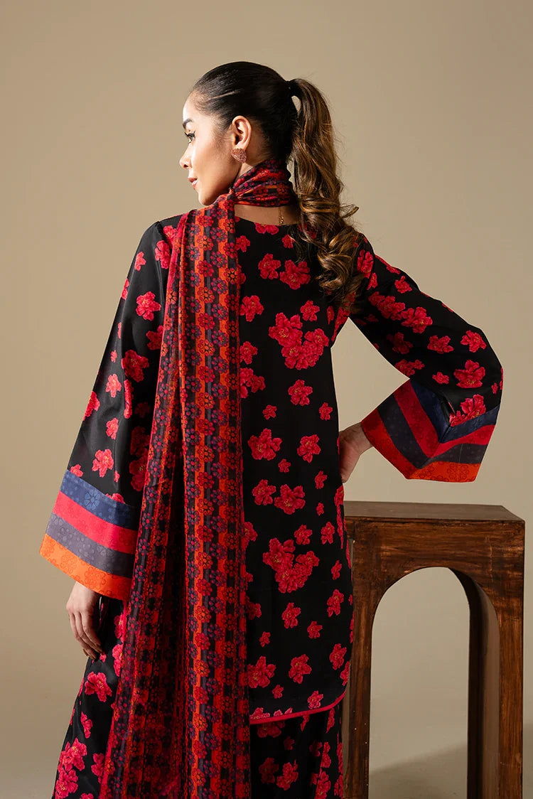 Picture of Maria Osama Khan - Retro Edit - Boho - Available at Raja Sahib