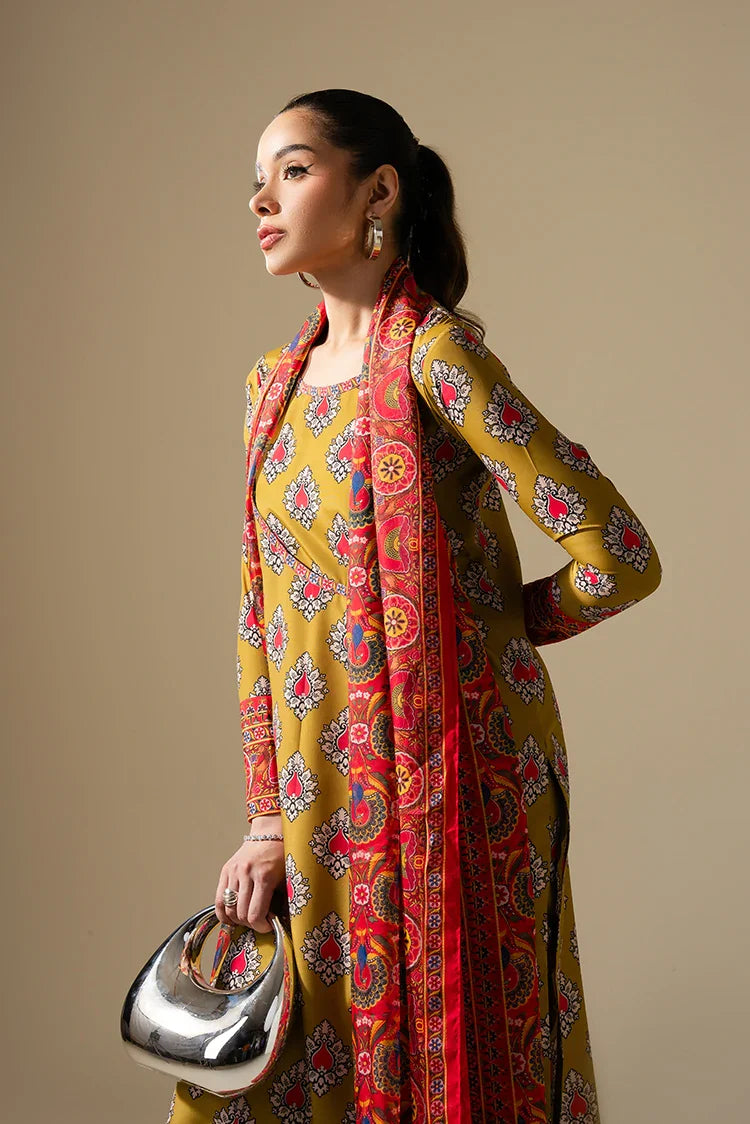 Picture of Maria Osama Khan - Retro Edit - Bohra - Available at Raja Sahib