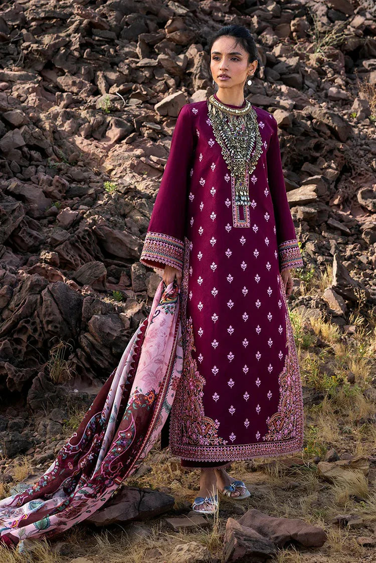 Picture of Zainab Chottani - Luxury Lawn Collection - Aylin 03 - Unstitched - Available at Raja Sahib