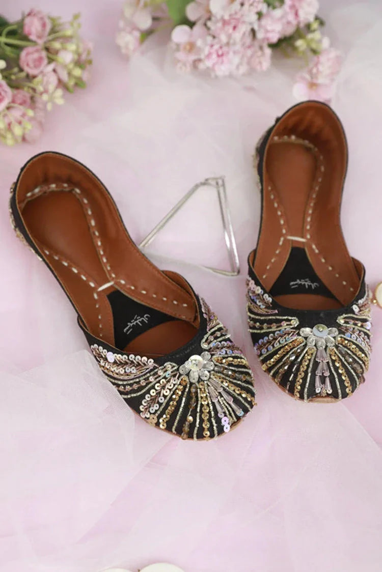 Picture of Saheliyan - Heer Collection - Chandni - Available at Raja Sahib