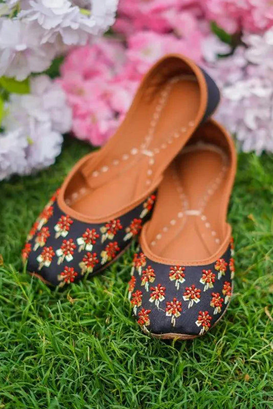 Picture of Saheliyan - Phool Collection - Coral Black - Available at Raja Sahib