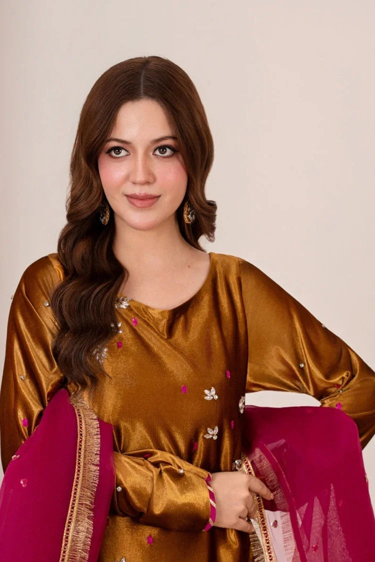 Picture of Emeralds - Golden Radiance - Available at Raja Sahib