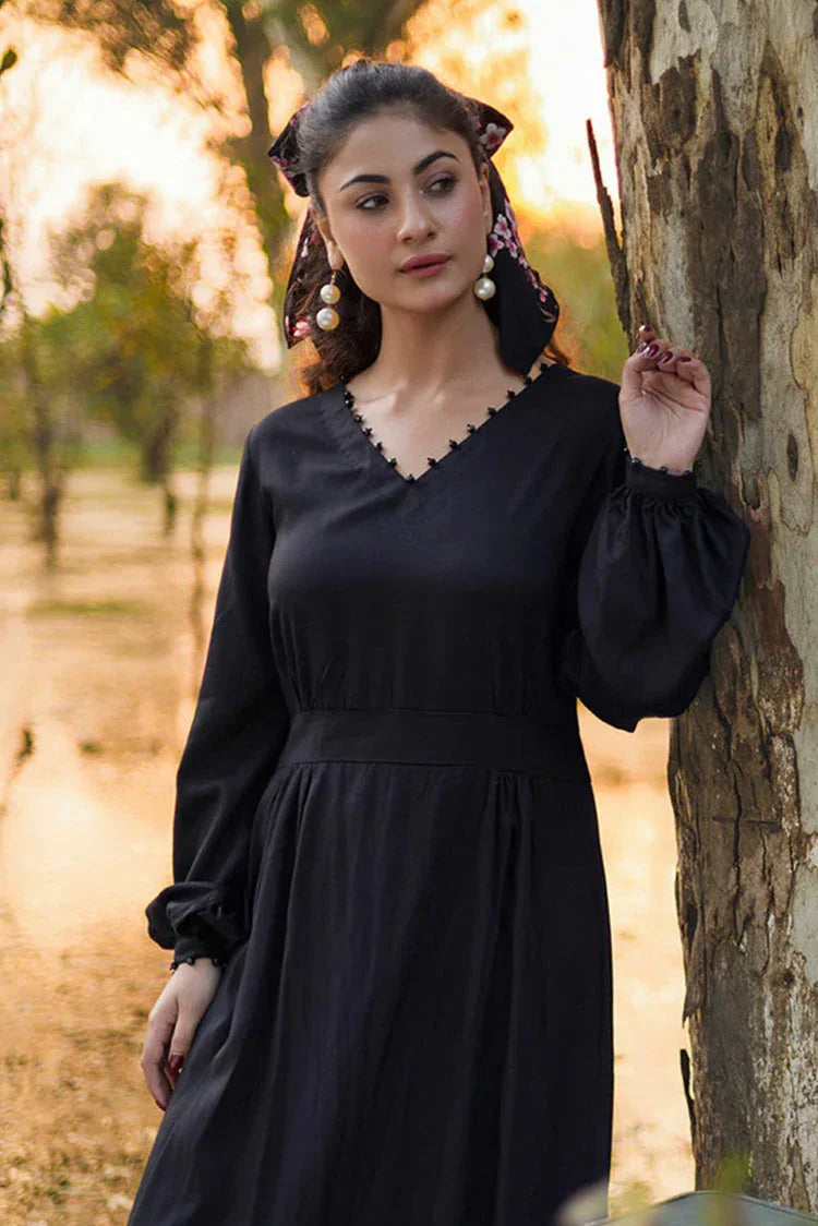 Picture of Hada - Threaded Tales - Ebony - Available at Raja Sahib