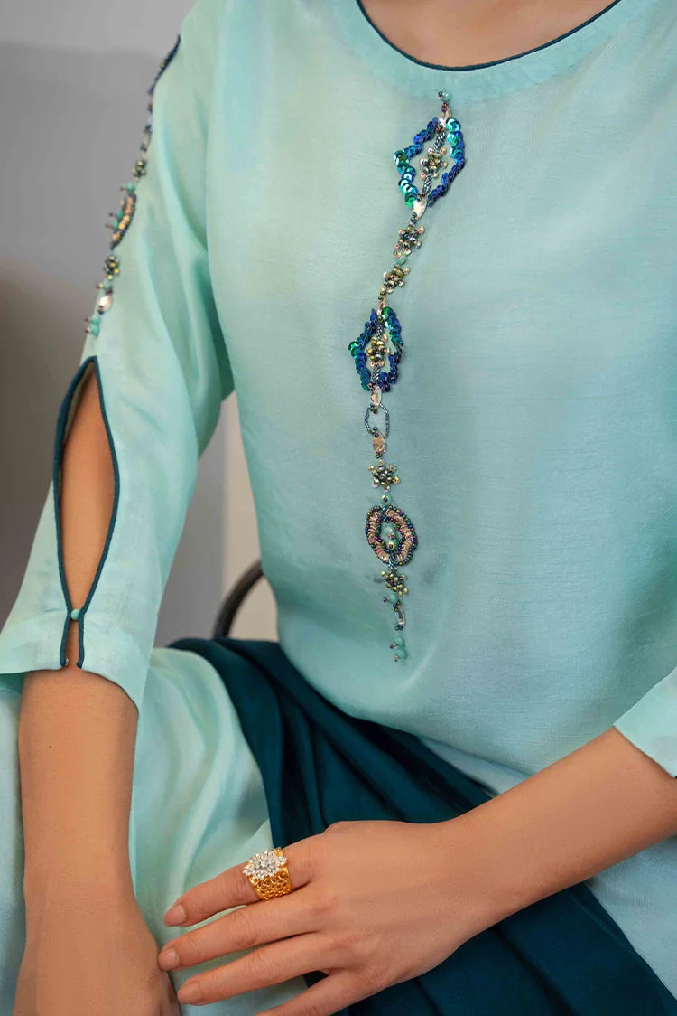 Picture of Hadia Batool - Louise Collection - Julia - Available at Raja Sahib