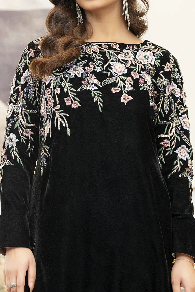 Picture of Hadia Batool - Parizad Collection - Kanari - Available at Raja Sahib