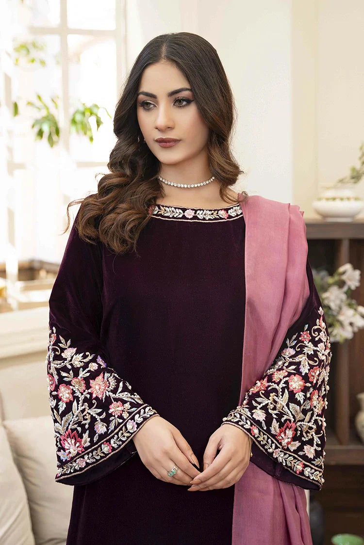 Picture of Hadia Batool - Parizad Collection - Meerum - Available at Raja Sahib