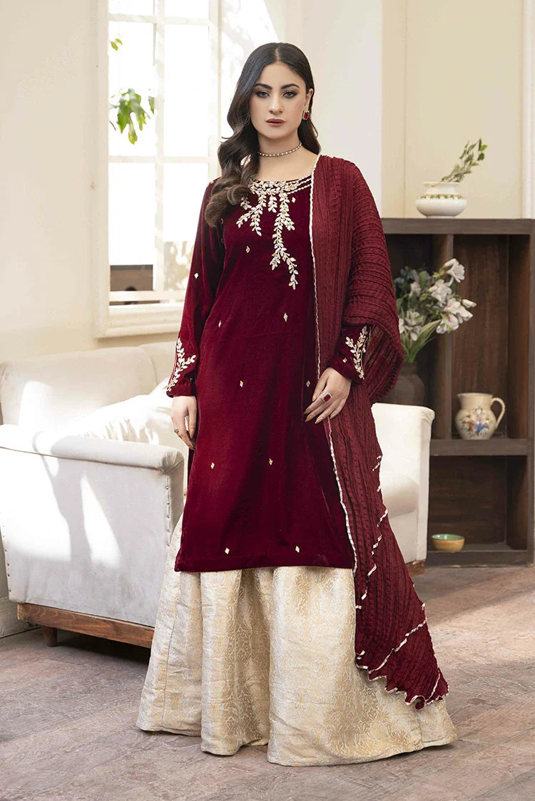 Picture of Hadia Batool - Parizad Collection - Sarooj - Available at Raja Sahib