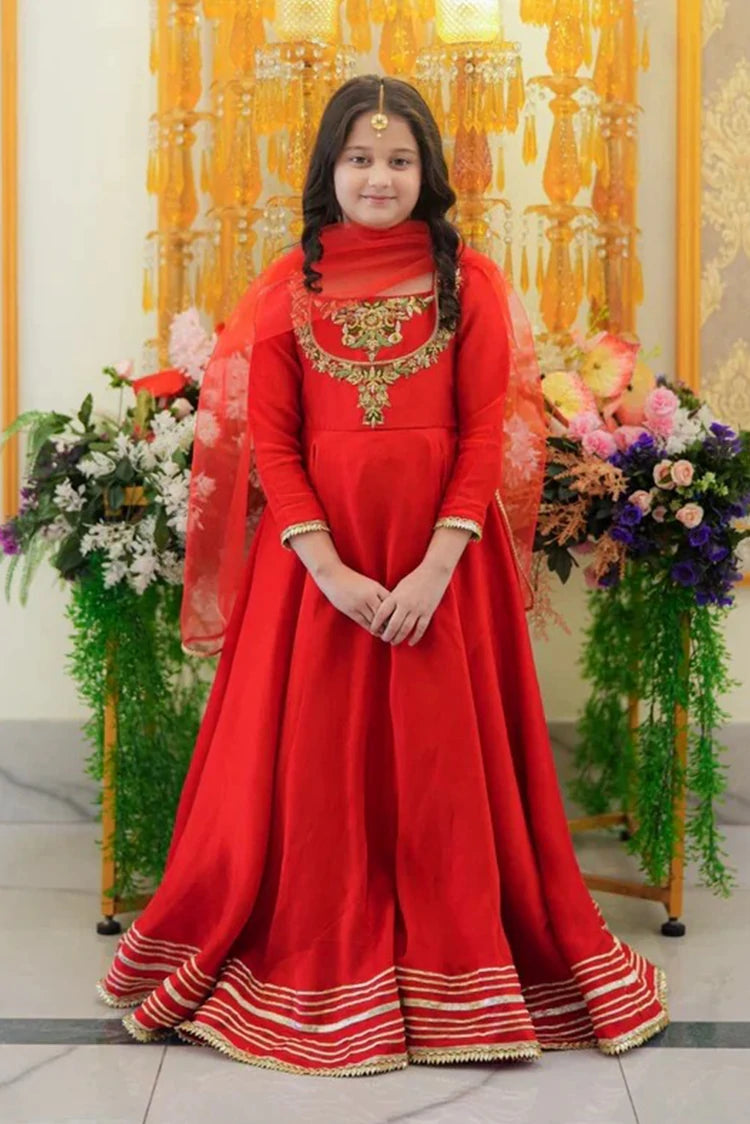 Picture of Fairy Queen - 2 Piece - Hooria - Available at Raja Sahib