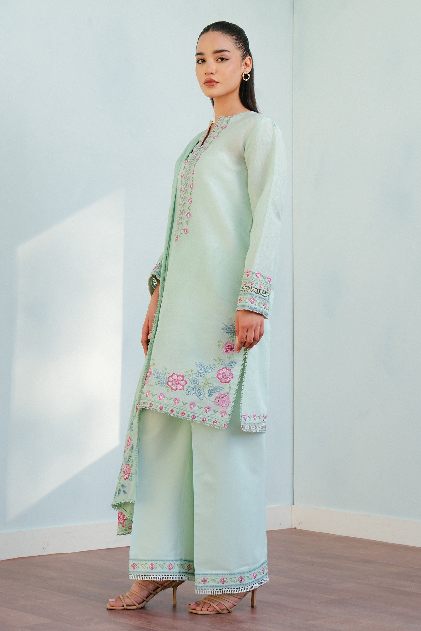 Picture of Zara Shahjahan - Coco Lawn Collection - INDI-9A - Available at Raja Sahib