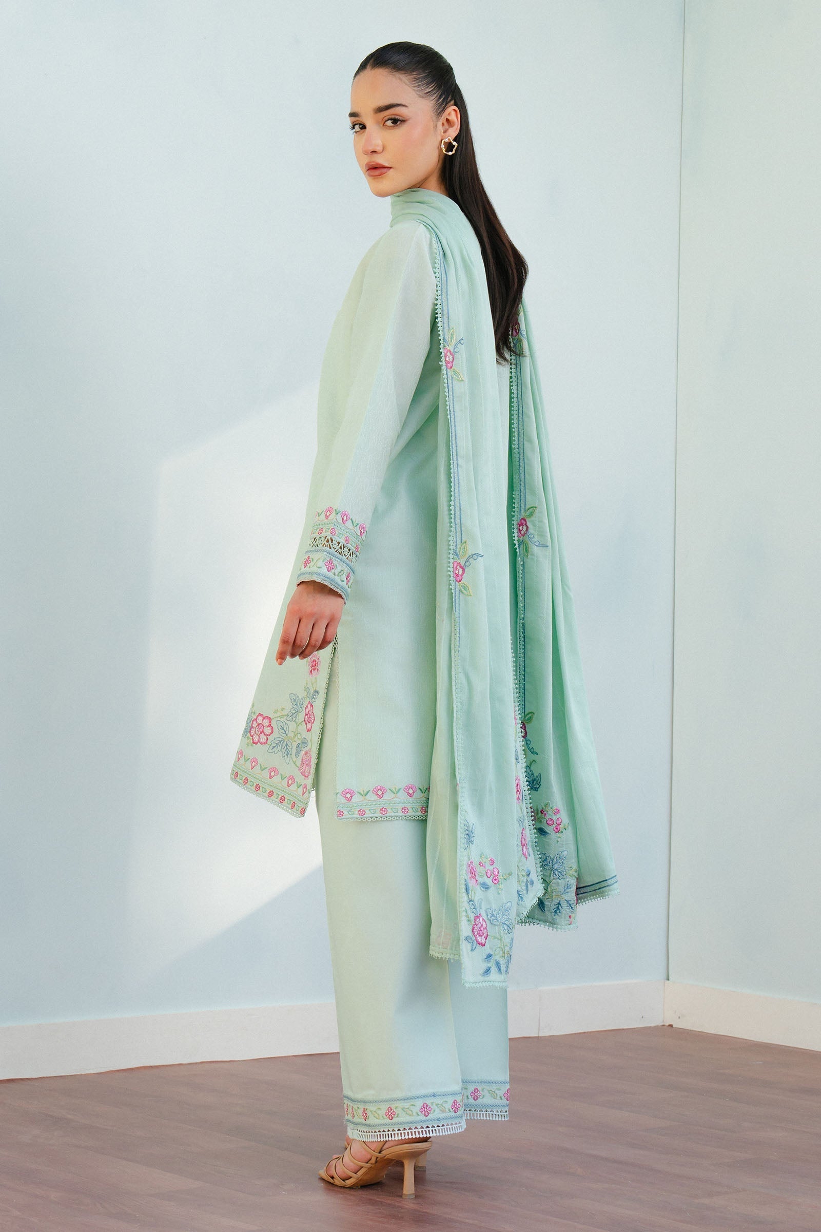 Picture of Zara Shahjahan - Coco Lawn Collection - INDI-9A - Available at Raja Sahib
