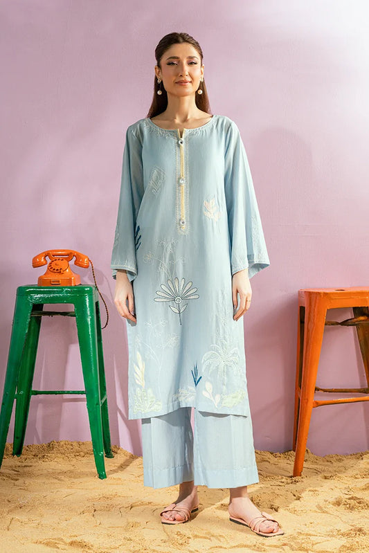 Picture of Kaanthaa - Monsoon RTW - Cloud Whisper - Available at Raja Sahib