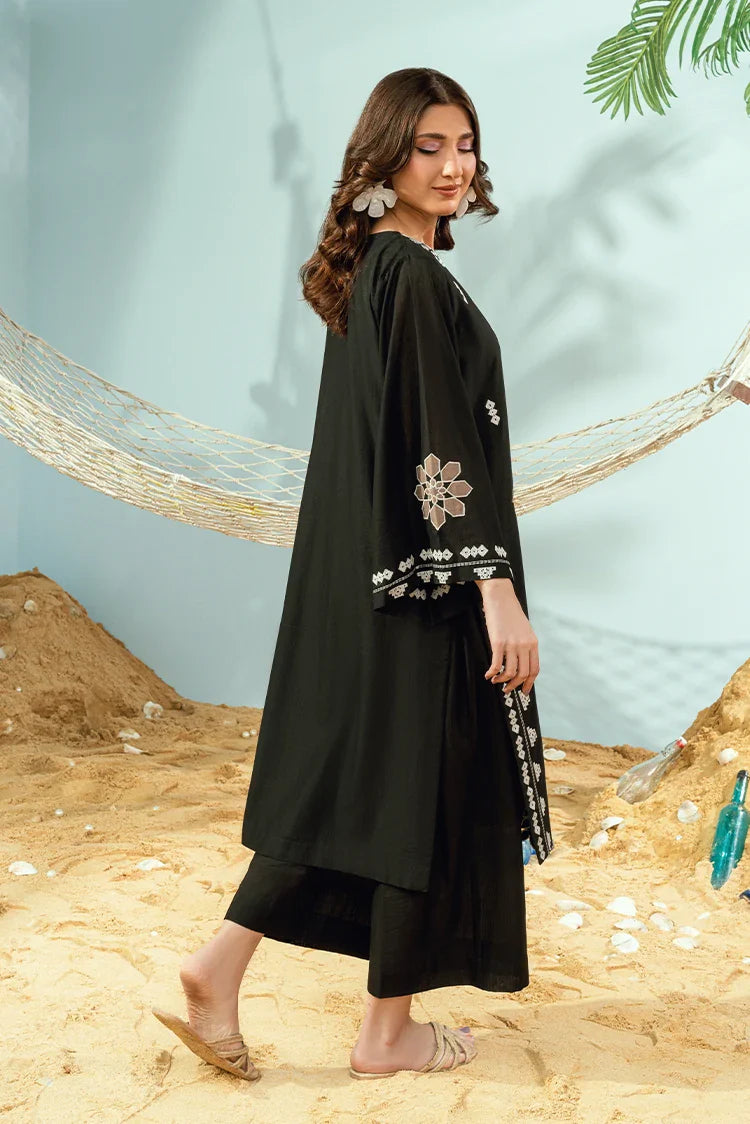 Picture of Kaanthaa - Monsoon RTW - Midnight Pour - Available at Raja Sahib