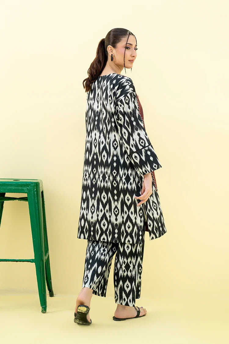 Picture of Kaanthaa - Falling Pretty - Spice Sketch - Available at Raja Sahib