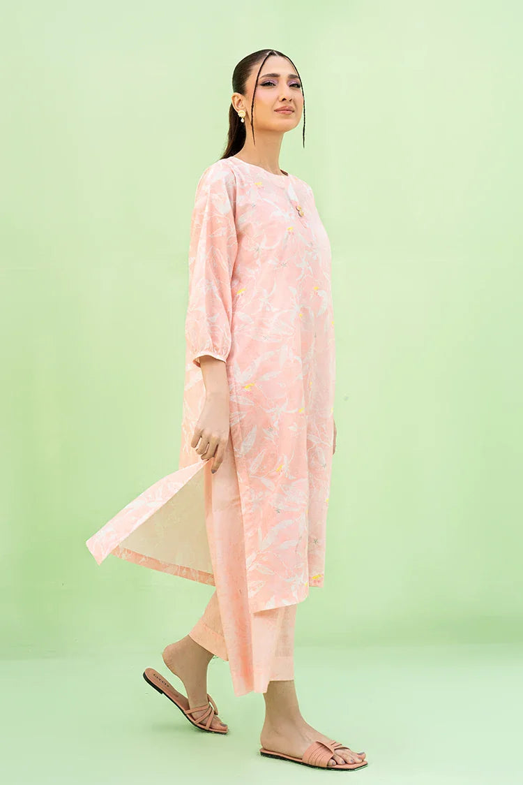 Picture of Kaanthaa - Falling Pretty - Starberry - Available at Raja Sahib