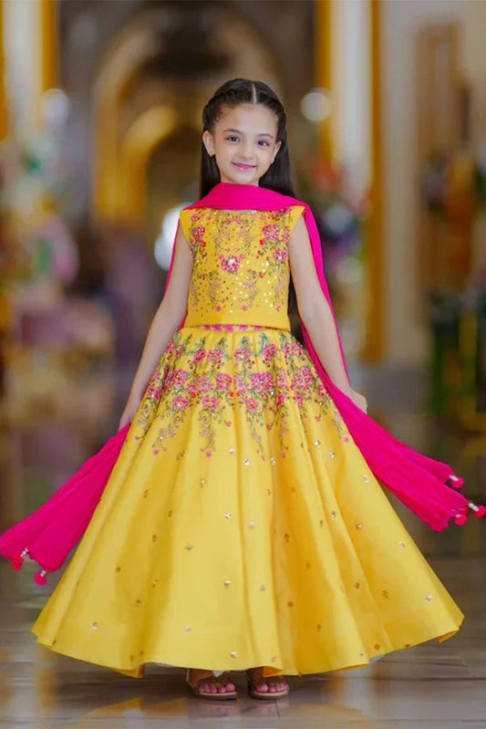 Picture of Fairy Queen - 3 Piece - Kiran - Available at Raja Sahib