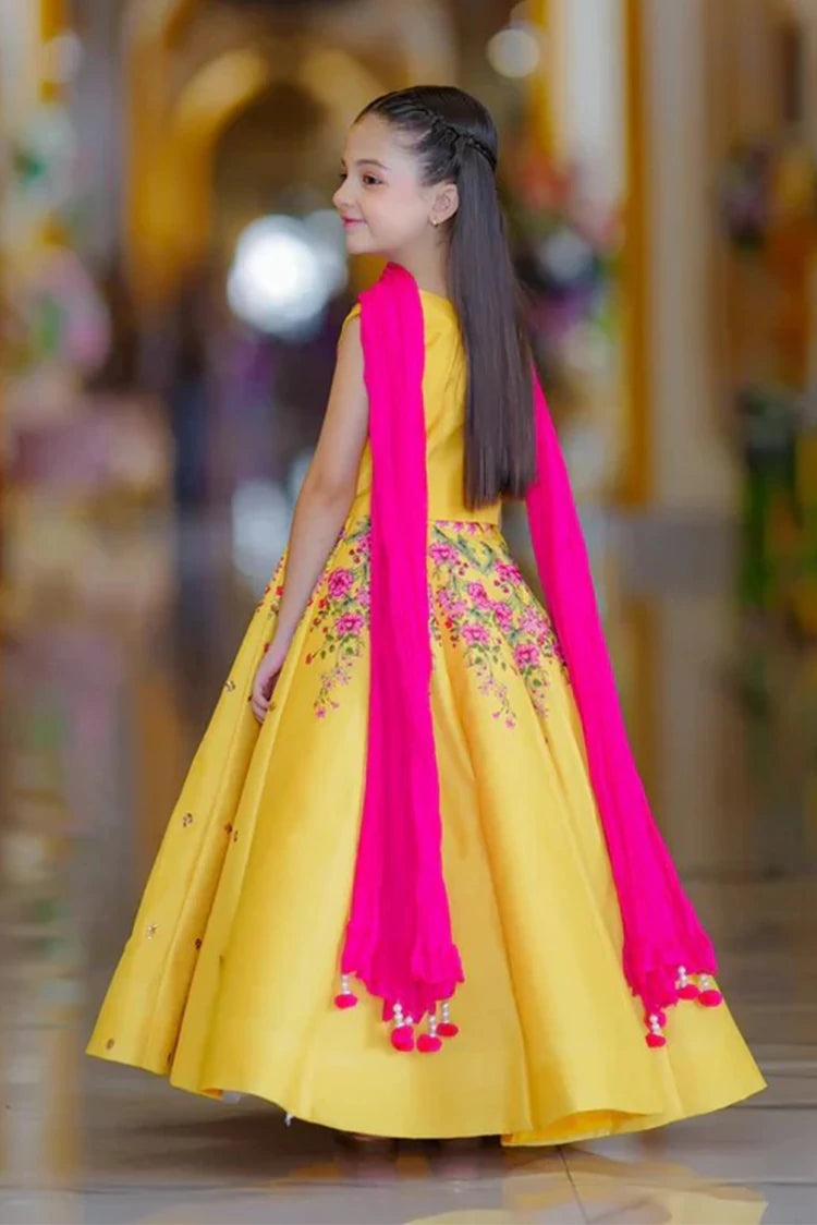 Picture of Fairy Queen - 3 Piece - Kiran - Available at Raja Sahib